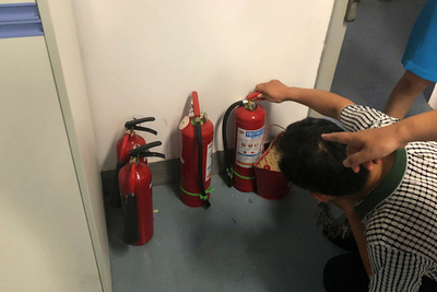 生科院開展&ldquo;安全生產月&rdquo;實驗室和?；穼ｍ棛z查