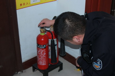 豐鎮(zhèn)車站派出所深入管內(nèi)單位開展節(jié)前消防安全大檢查